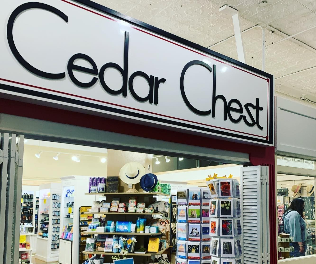 Cedar Chest has everything from soaps to clothing to accessories! Shop this delightful spot in Thornes Marketplace Northampton MA.